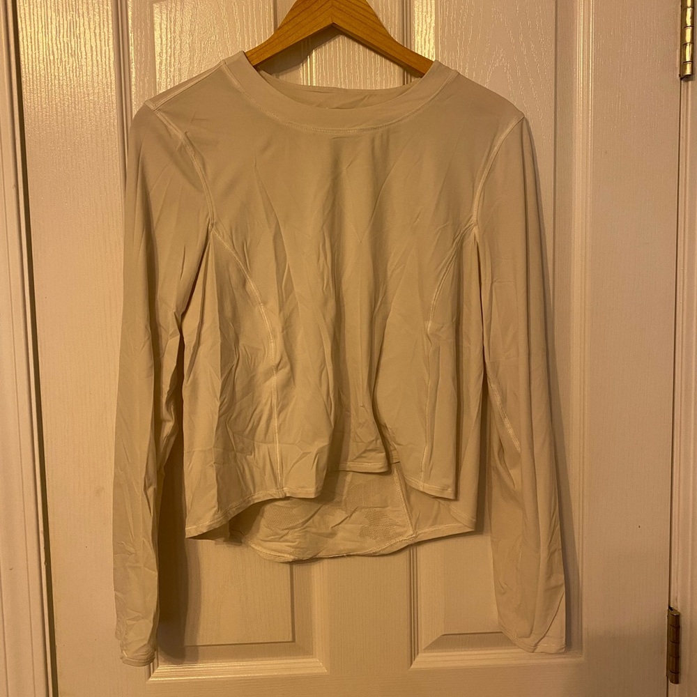 Lululemon sun shirt